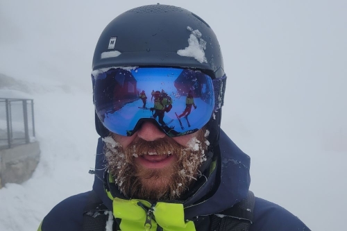 La photo du dimanche au ski :-) ... quand le président va goûter la poudre à 3000 m ! elle est bien bonne cette année ;-)